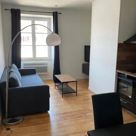 Super Apartman *